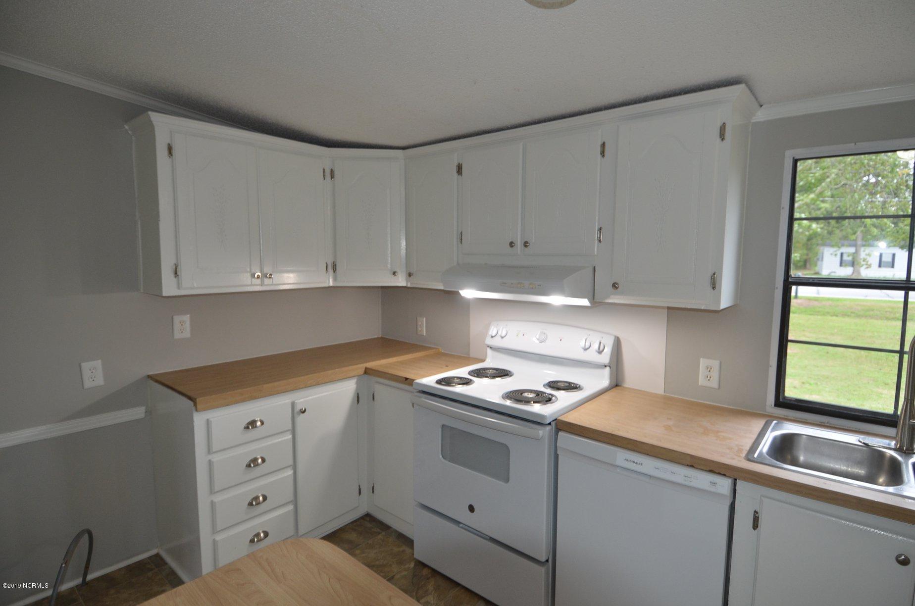 5747 County Home Road Winterville, NC 28590 - Photo 15 of 23 70625329_2380071632267662_63776959583014