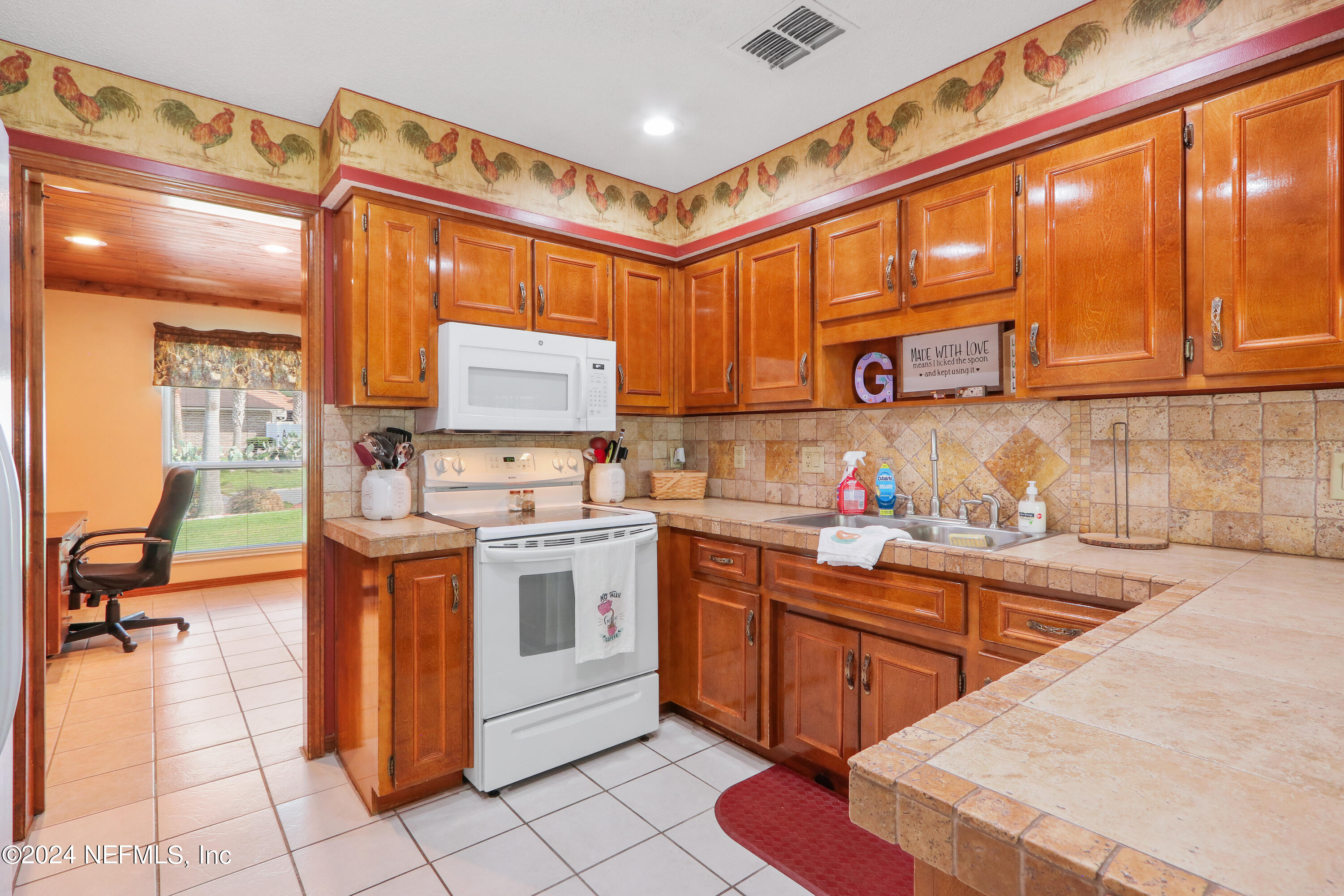 912 Ridgeway Court Orange Park, FL 32065 - Photo 26 of 41 Kitchen
