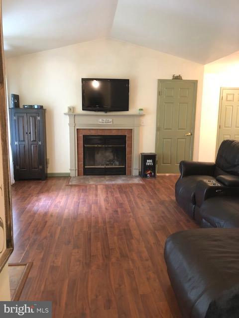 2539 Turkey Point Road North East, MD 21901 - Photo 5 of 18 Living Room
