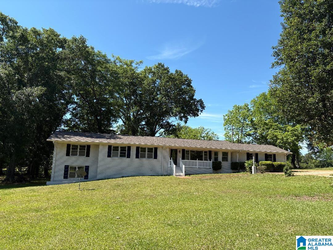 301 West Ridgewood Road Jasper, AL 35504 - Photo 2 of 33