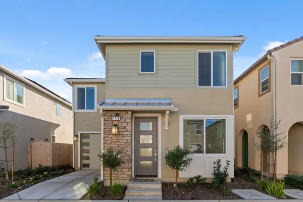 $375,000 | 1116 Elevations Way West, Madera, CA 93636