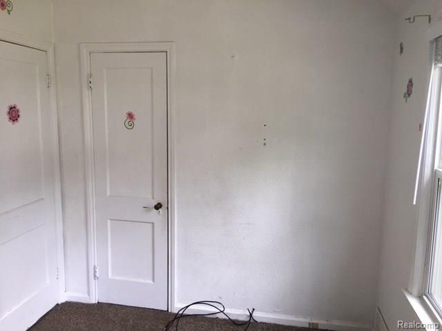 8126 Standard Street Center Line, MI 48015 - Photo 9 of 13