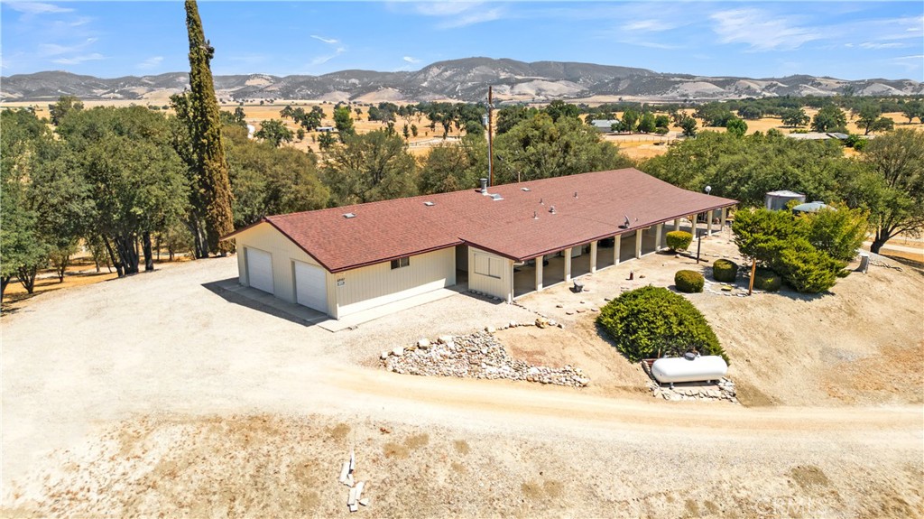 Welcome Home to 69487 Interlake Road