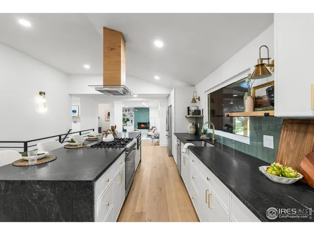 $1,500,000 | 7382 West Stanford Avenue, Littleton, CO 80123