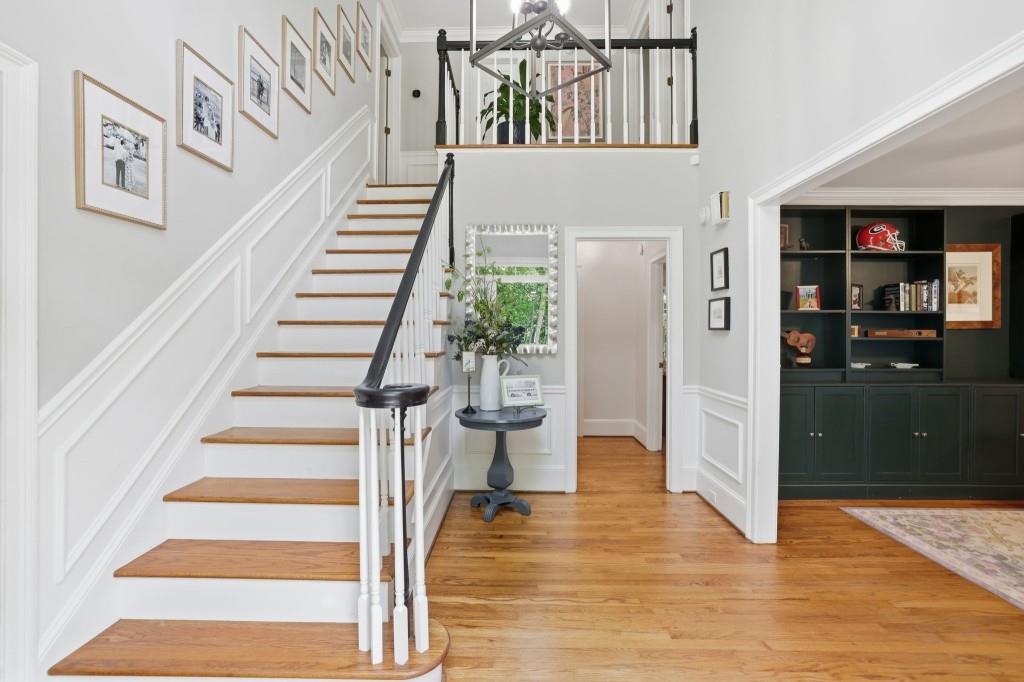898 Byrnwyck Road Northeast Atlanta, GA 30319 - Photo 7 of 53