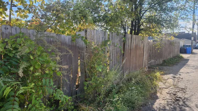 $300,000 | 4926 South Western Avenue, Chicago, IL 60609