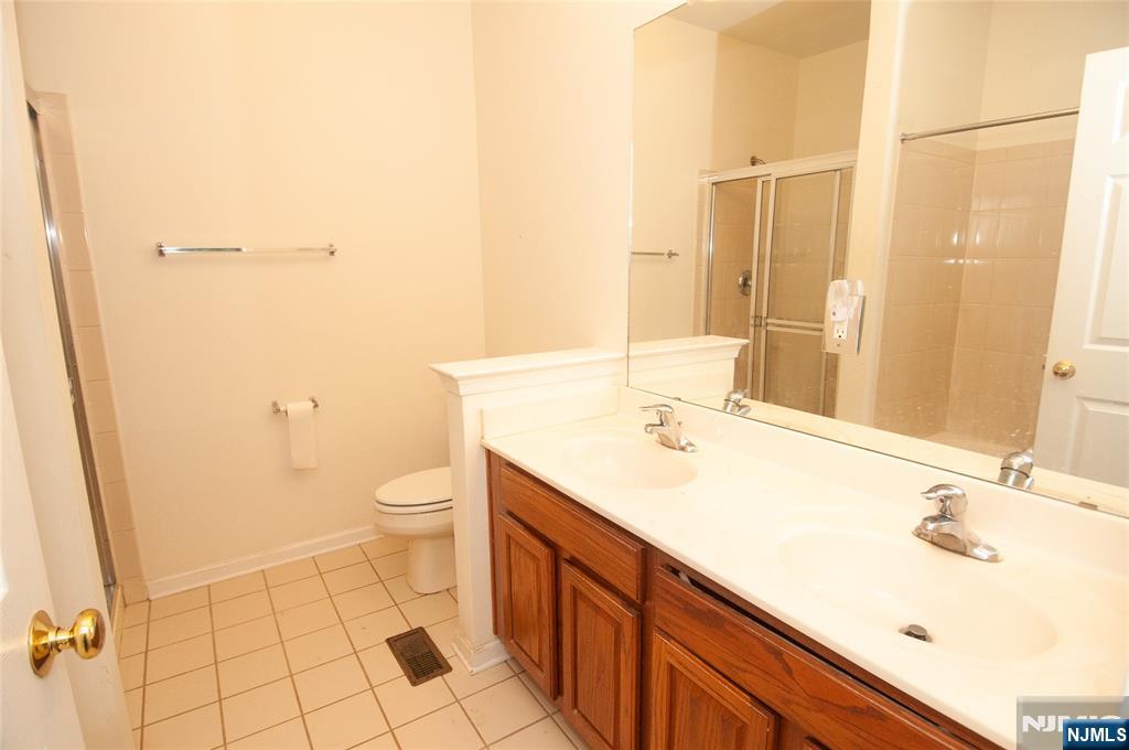 514 Deluca Road Belleville, NJ 07109 - Photo 31 of 34