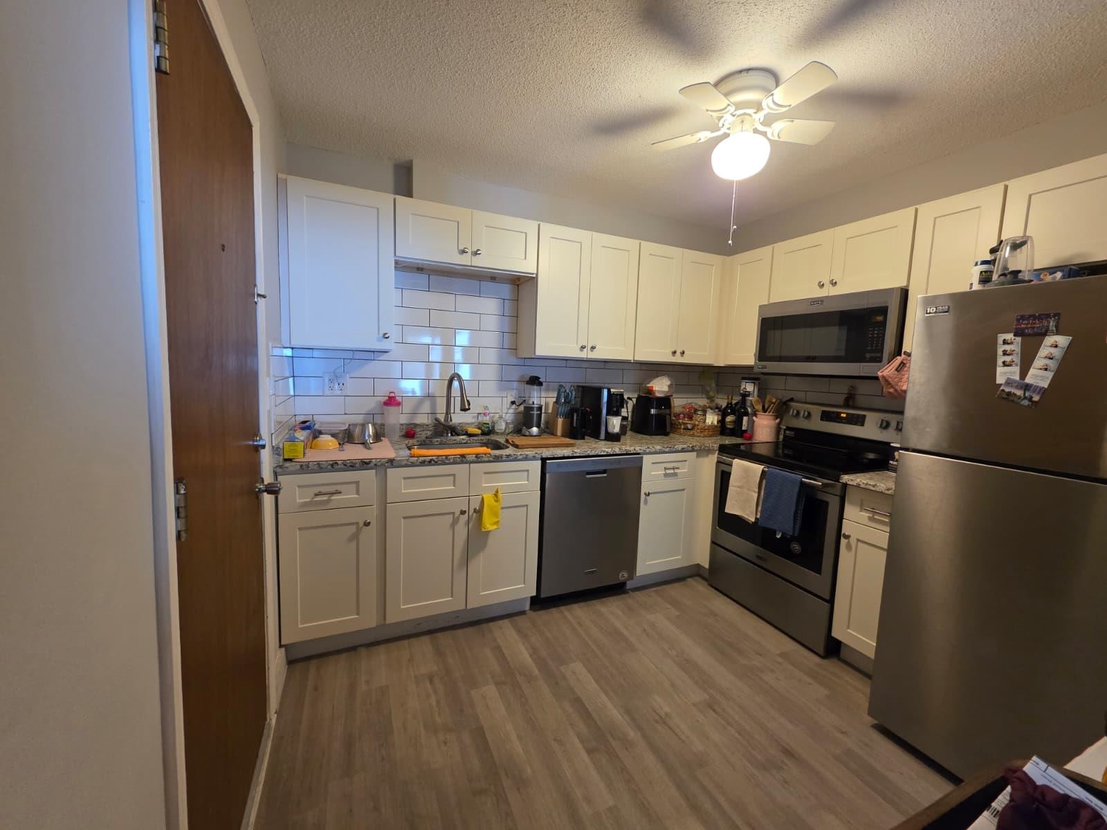 8 Strawberry Bank Road, Unit 16 Nashua, NH 03062 - Photo 4 of 25