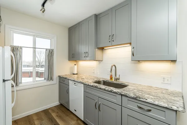 $100,000 | 362 Elton Hills Drive Northwest, Unit 21, Rochester, MN 55901