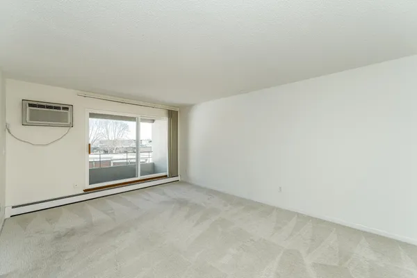 $100,000 | 362 Elton Hills Drive Northwest, Unit 21, Rochester, MN 55901