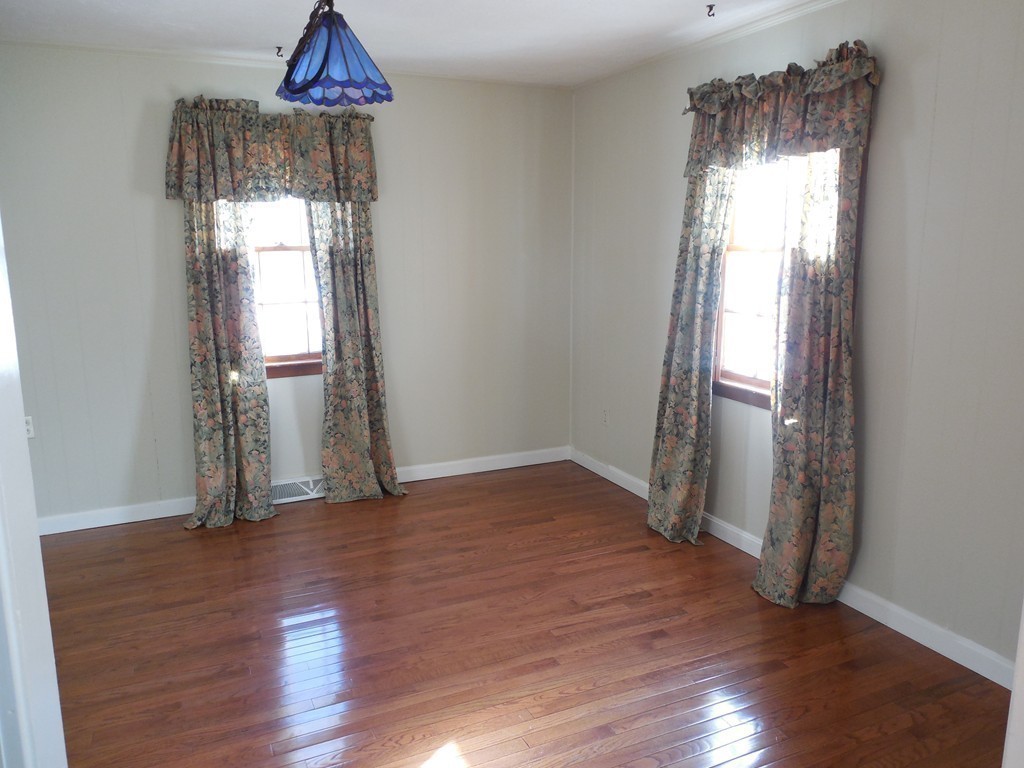20 Valleyview Road Bellingham, MA 02019 - Photo 18 of 30 Gallery Image 18
