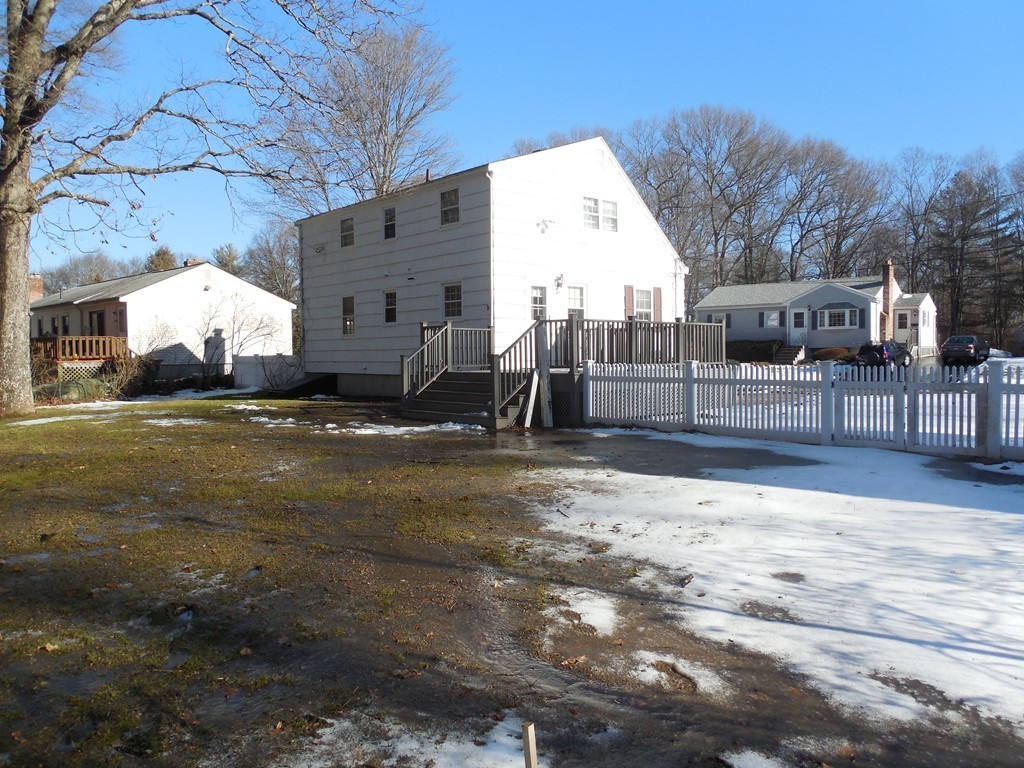20 Valleyview Road Bellingham, MA 02019 - Photo 3 of 30 Gallery Image 3