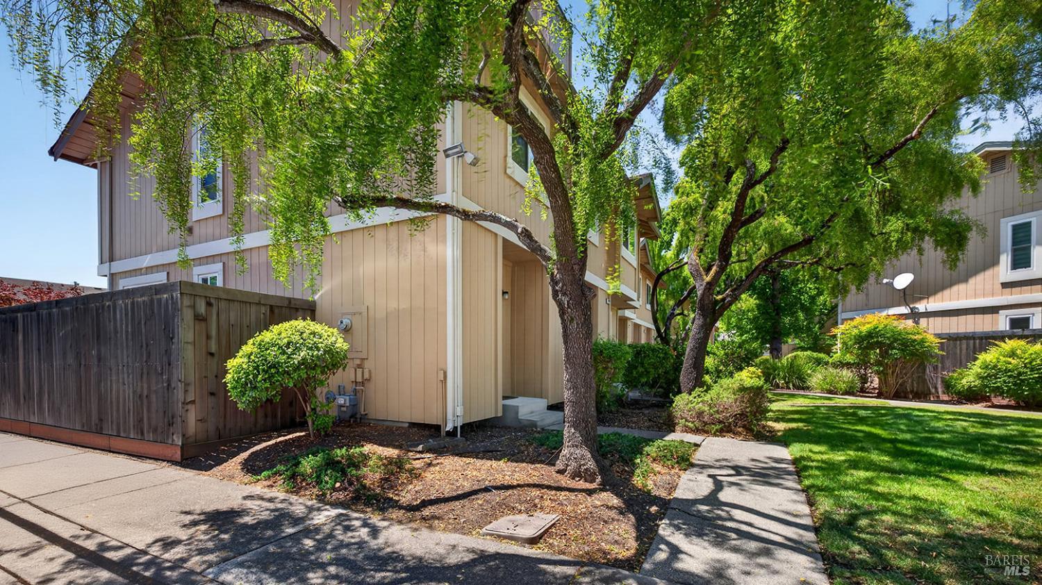 1428 Gold Way Rohnert Park, CA 94928 - Photo 4 of 45