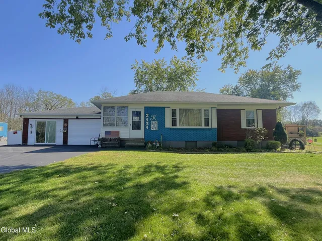 $270,000 | 2434 Highway 4, Fort Edward, NY 12828