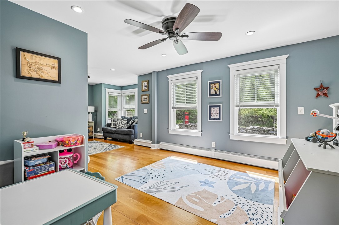 40 Sylvia Road Tiverton, RI 02878 - Photo 5 of 50