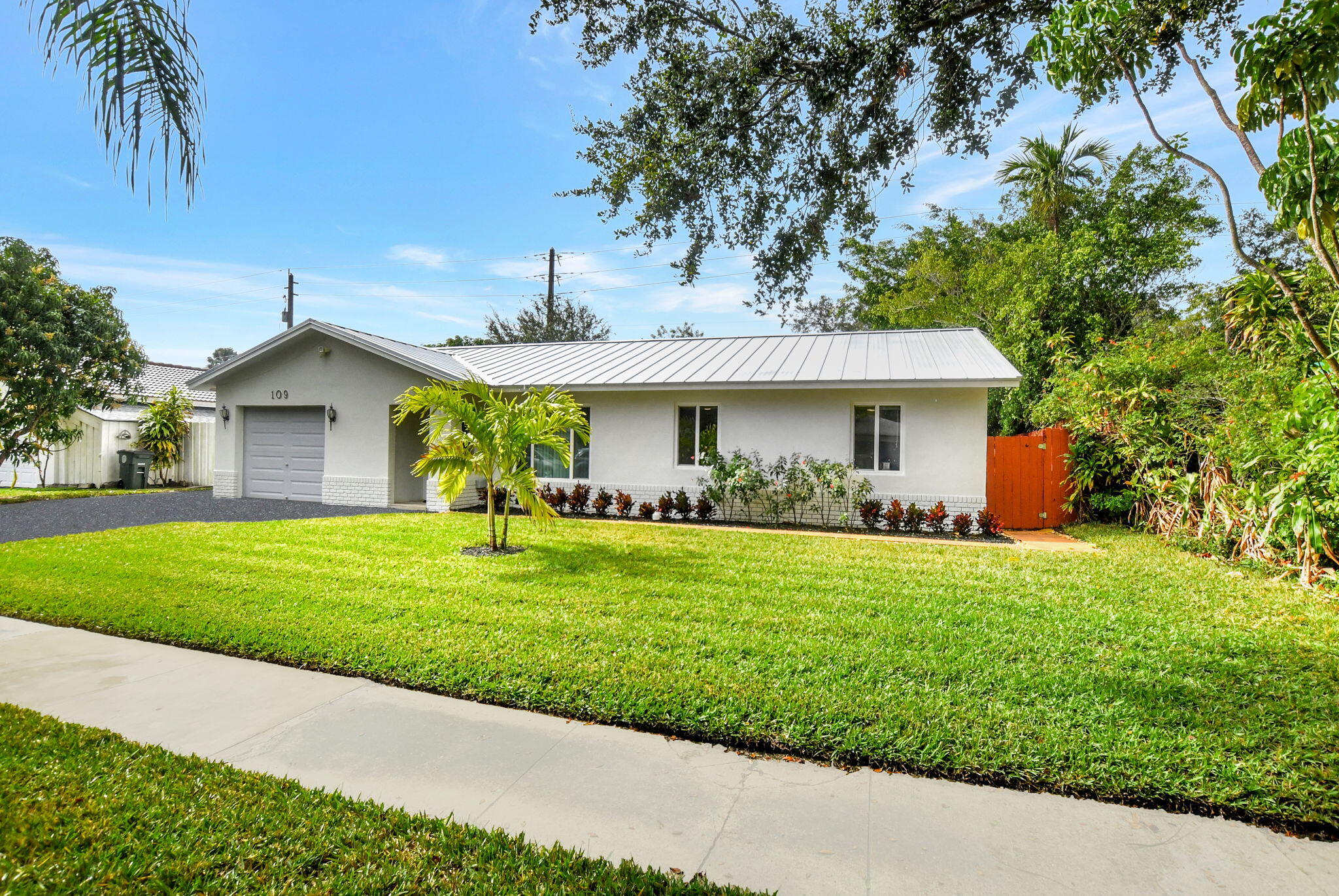 109 Winged Foot Lane Boca Raton, FL 33431 - Photo 3 of 51 3-web-or-mls-DSC_1174