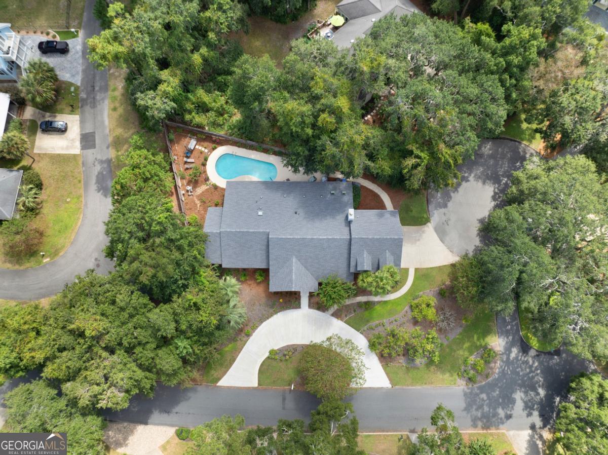 311 Dunbarton Drive St. Simons, GA 31522 - Photo 4 of 44 an aerial view of a house