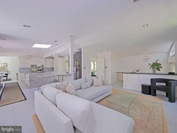 $875,000 | 112 South Spring Valley Road, Wilmington, DE 19807