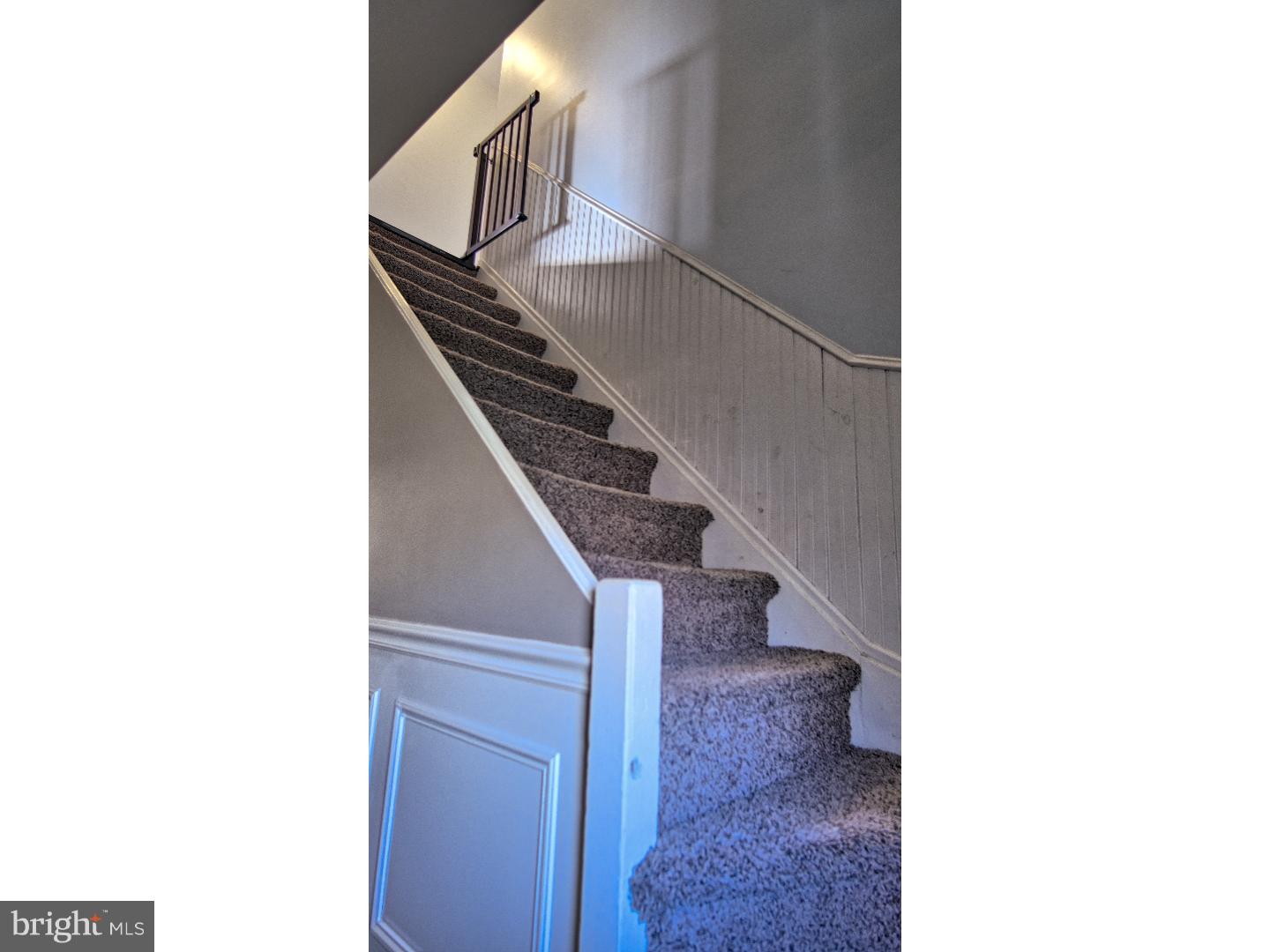 5 Hyacinth Road Levittown, PA 19056 - Photo 3 of 25 Gallery Image 3
