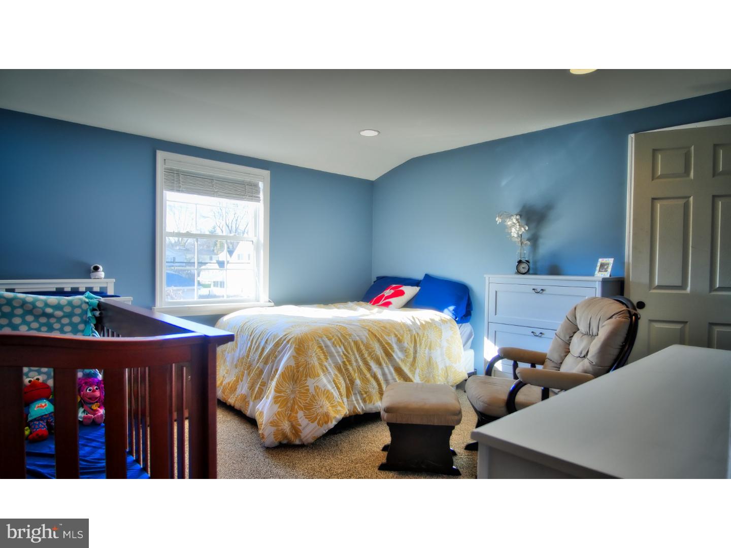 5 Hyacinth Road Levittown, PA 19056 - Photo 8 of 25 Gallery Image 8