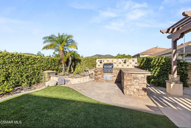 $5,750 | 615 Camino Del Lago, Newbury Park, CA 91320