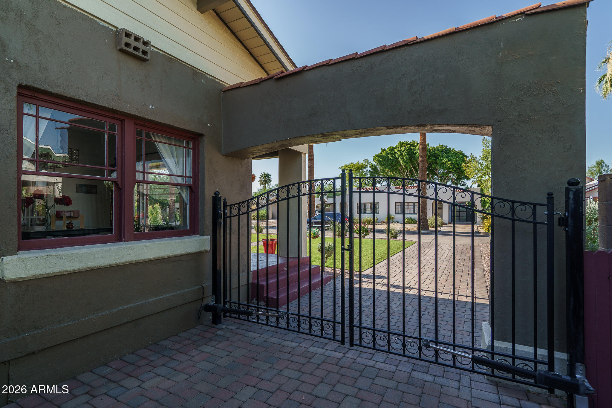 115 West Granada Road Phoenix, AZ 85003 - Photo 38 of 44 44) ELECTRIC GATE