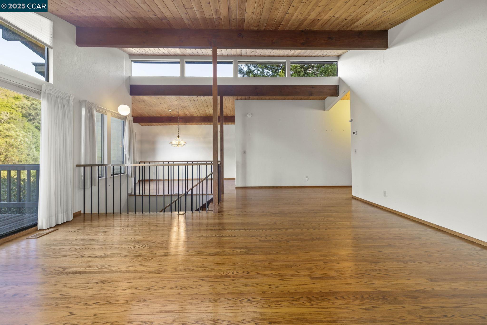 1383 Alvarado Road Berkeley, CA 94705 - Photo 10 of 47 a view of a interior of the room