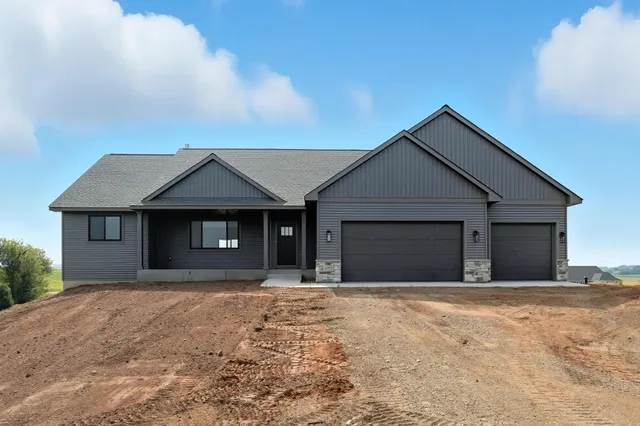 $560,000 | 1783 115th Avenue, Hammond, WI 54015