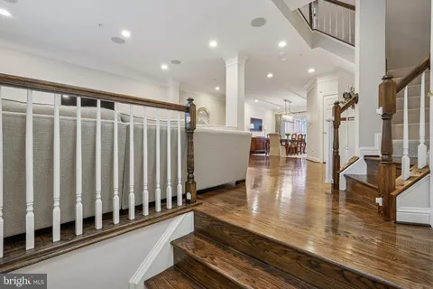 $859,000 | 1019 Grand Oak Way, Rockville, MD 20852