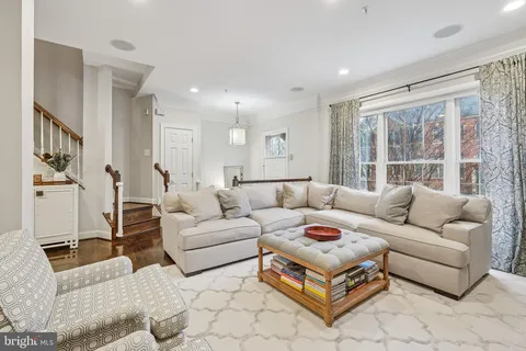 $859,000 | 1019 Grand Oak Way, Rockville, MD 20852