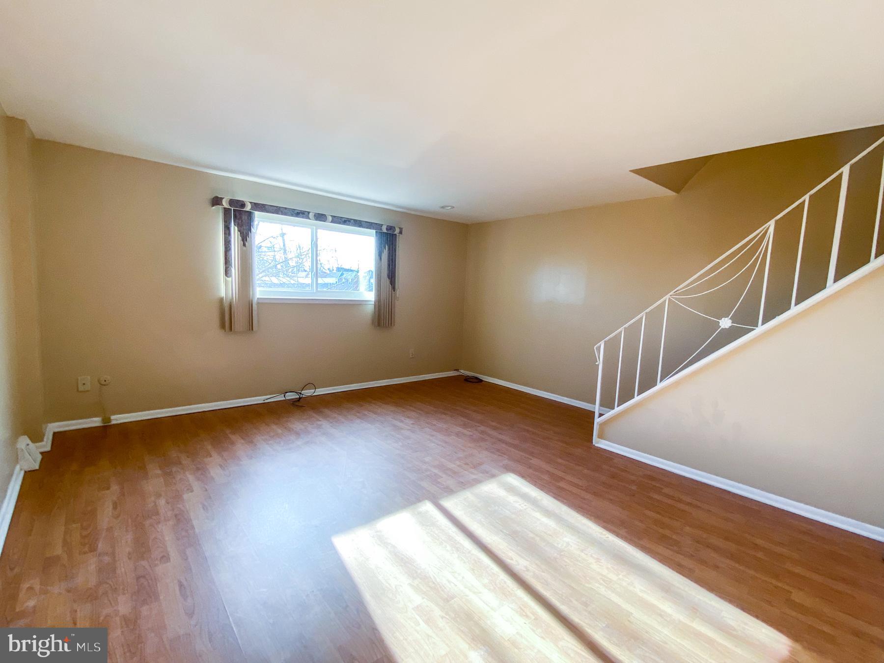 702 Selmer Road Philadelphia, PA 19116 - Photo 8 of 14 Gallery Image 8