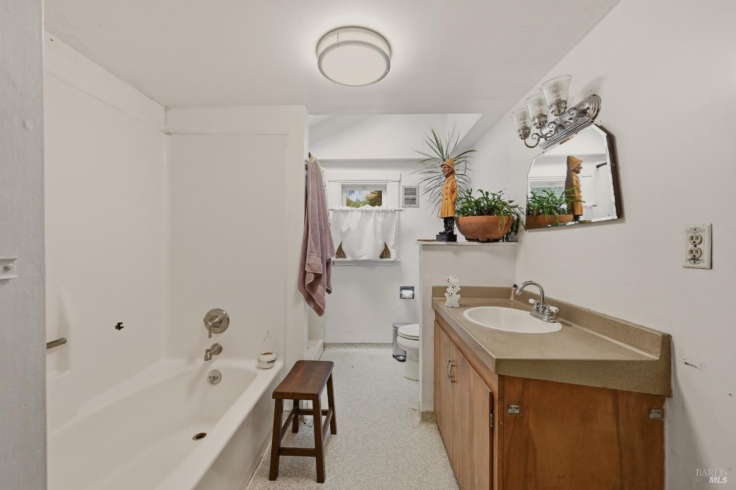 589 Pleasant Hill Road Sebastopol, CA 95472 - Photo 19 of 58