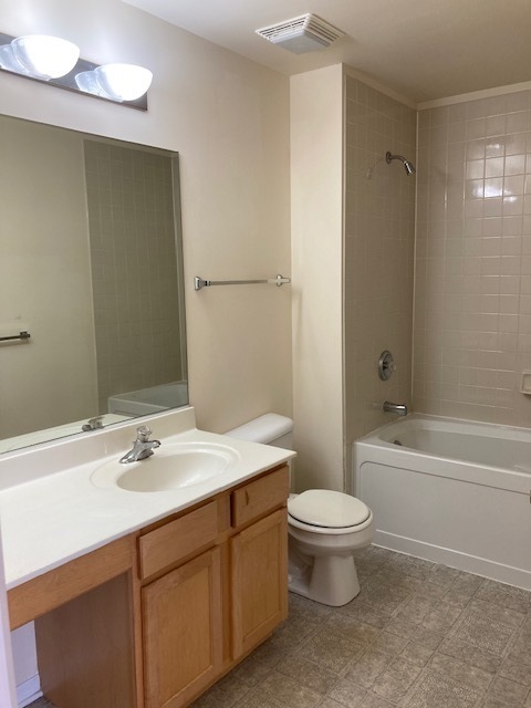 2441 Stoughton Circle, Unit 2441 Aurora, IL 60502 - Photo 14 of 14