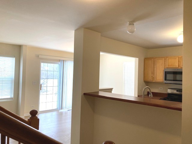 2441 Stoughton Circle, Unit 2441 Aurora, IL 60502 - Photo 2 of 14