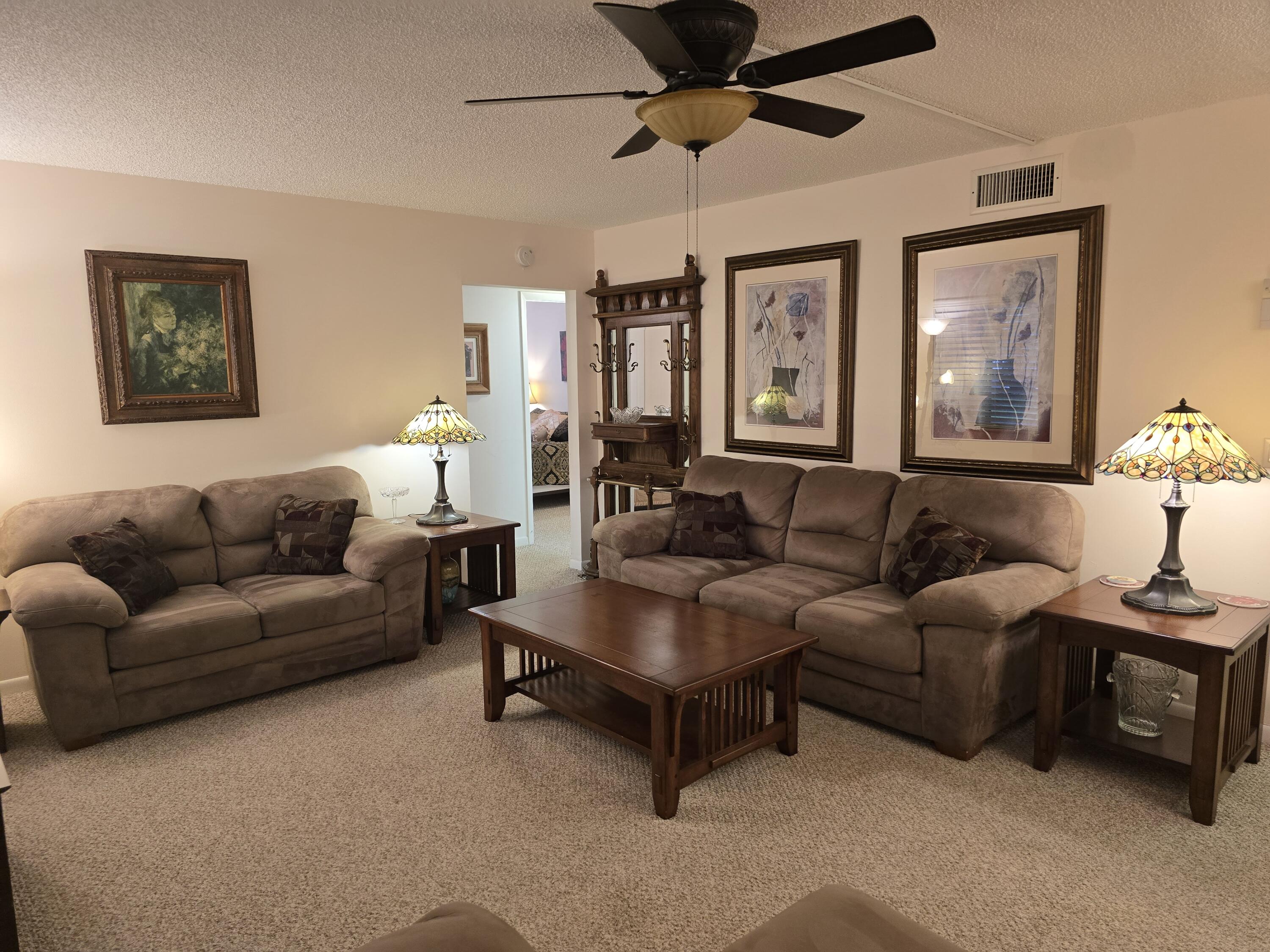 317 Pine Ridge Circle Greenacres, FL 33463 - Photo 19 of 51 20241108_164023