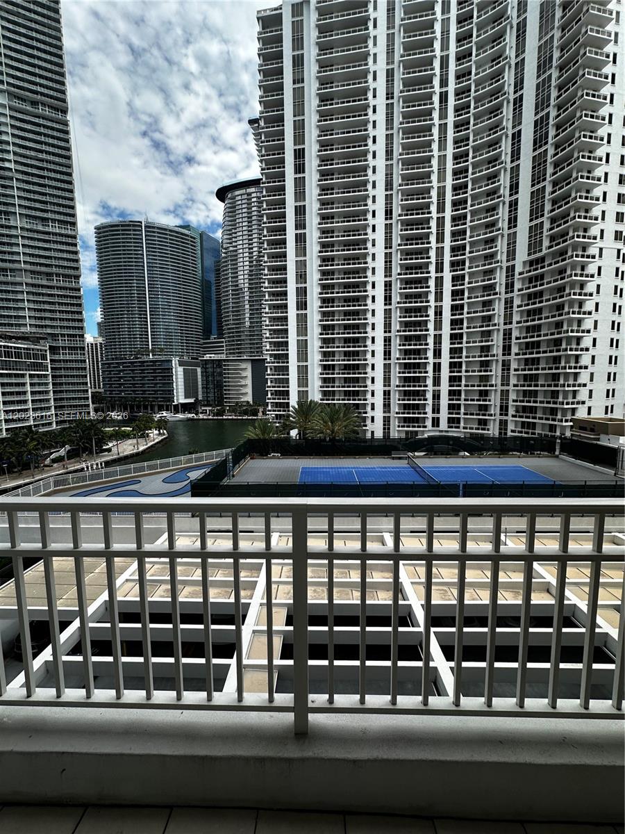 801 Brickell Key Boulevard, Unit 906 Miami, FL 33131 - Photo 2 of 29