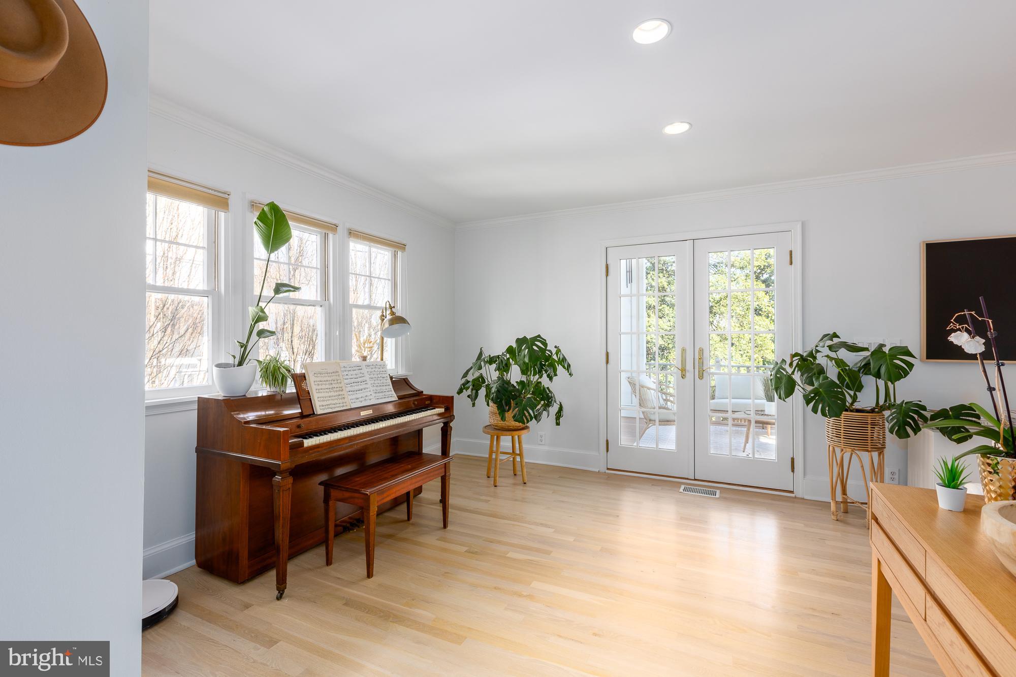 1505 Russell Road Alexandria, VA 22301 - Photo 20 of 56