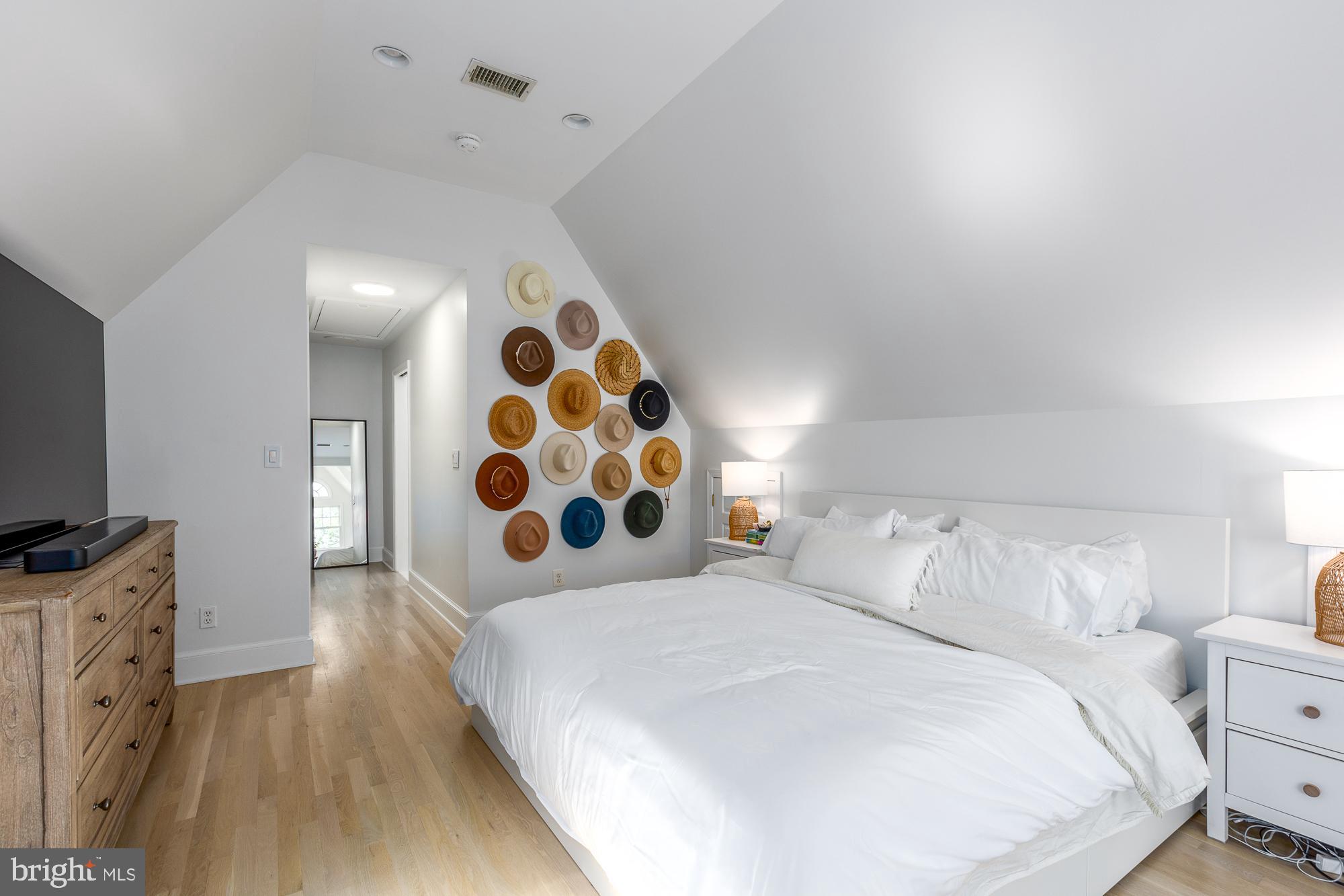 1505 Russell Road Alexandria, VA 22301 - Photo 26 of 56