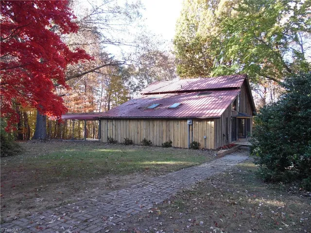 $250,000 | 9867 Highway 62, Milton, NC 27305