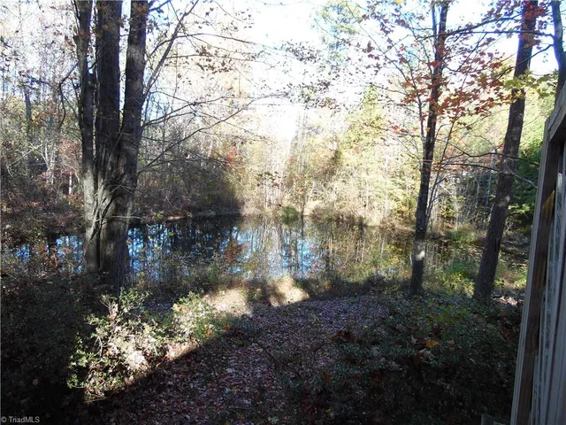 $250,000 | 9867 Highway 62, Milton, NC 27305