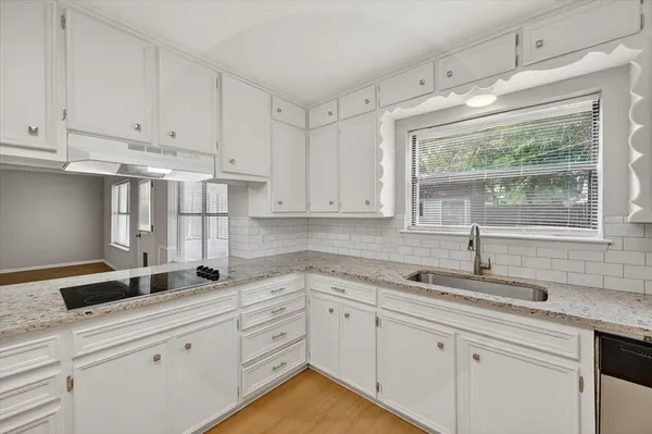 $2,100 | 212 Childers Avenue, Benbrook, TX 76126