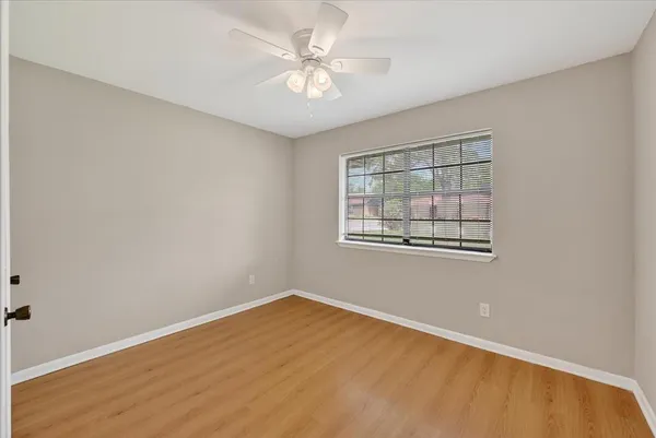 $2,100 | 212 Childers Avenue, Benbrook, TX 76126