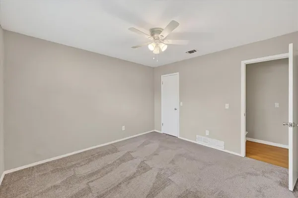 $2,100 | 212 Childers Avenue, Benbrook, TX 76126