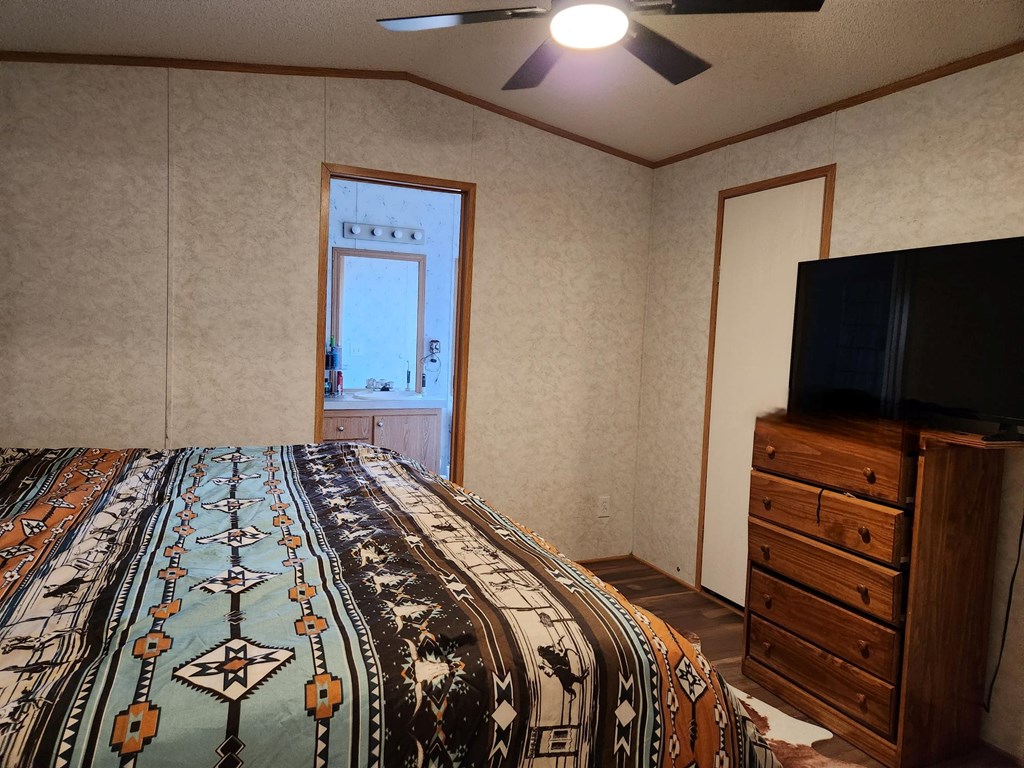 167 Beaumont Street Bandera, TX 78003 - Photo 9 of 12