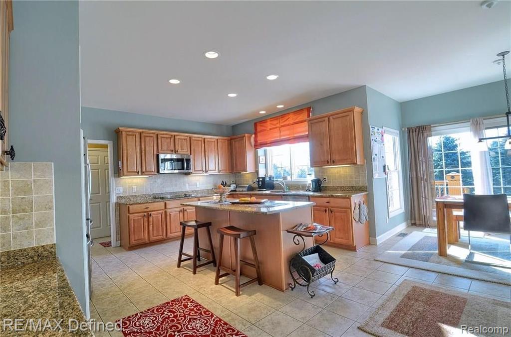 2447 Selkirk Street Rochester, MI 48306 - Photo 15 of 49