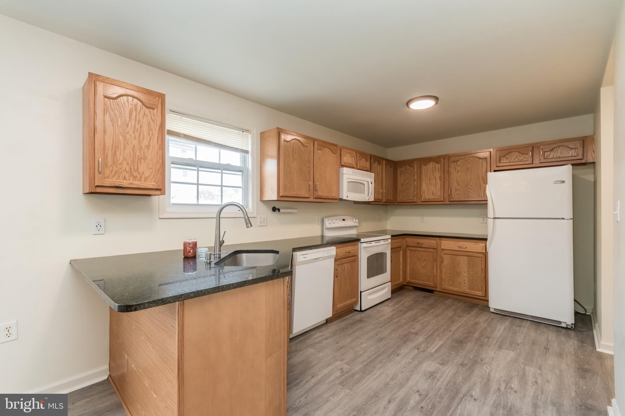 165 Peter Rabbit Drive Ranson, WV 25438 - Photo 10 of 40