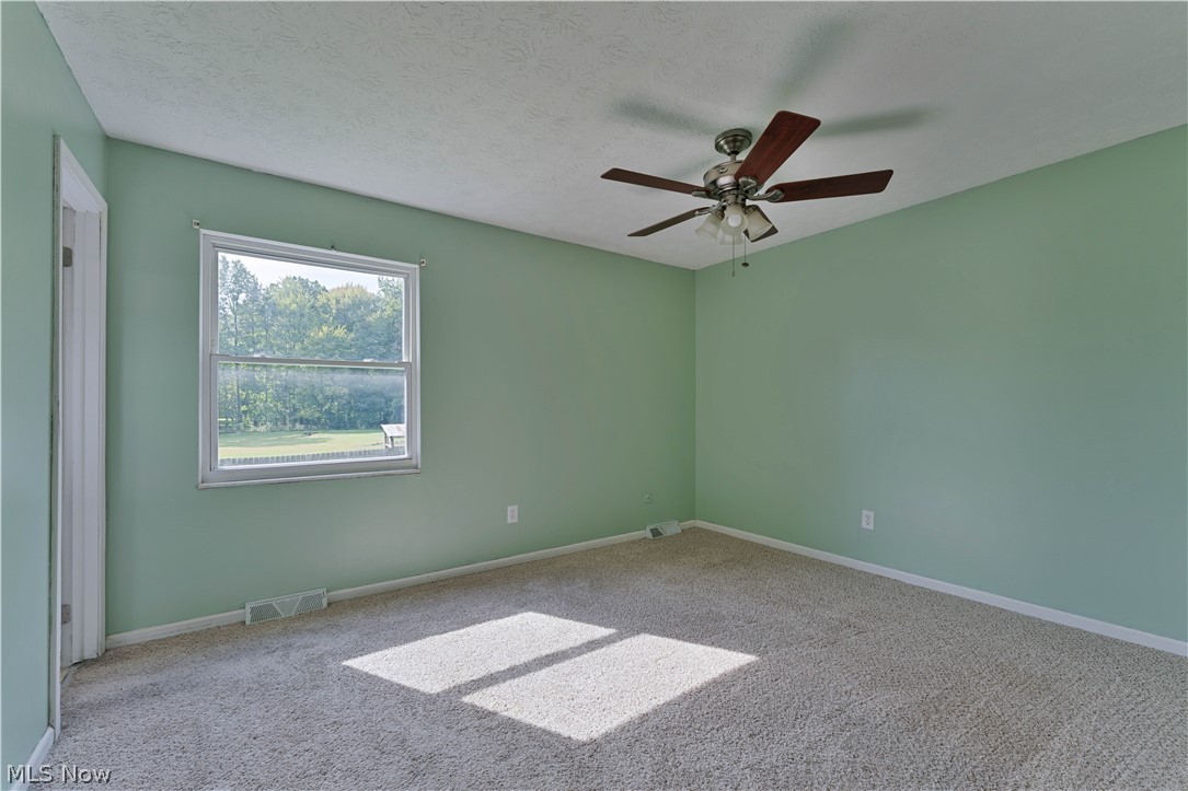 3671 Burkey Road Austintown, OH 44515 - Photo 12 of 19 Gallery Image 12