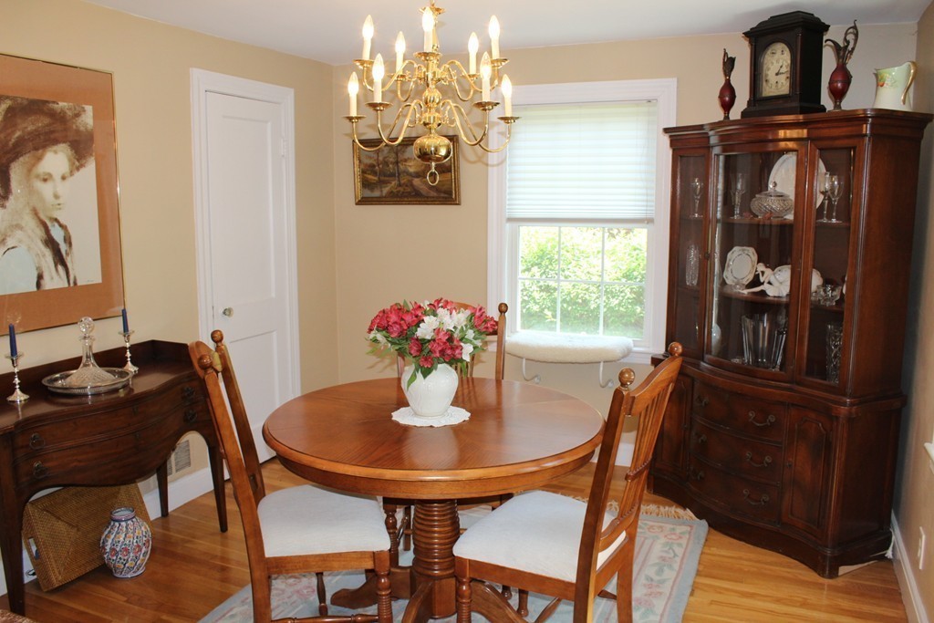 48 Bates Road Swampscott, MA 01907 - Photo 4 of 12 Gallery Image 4