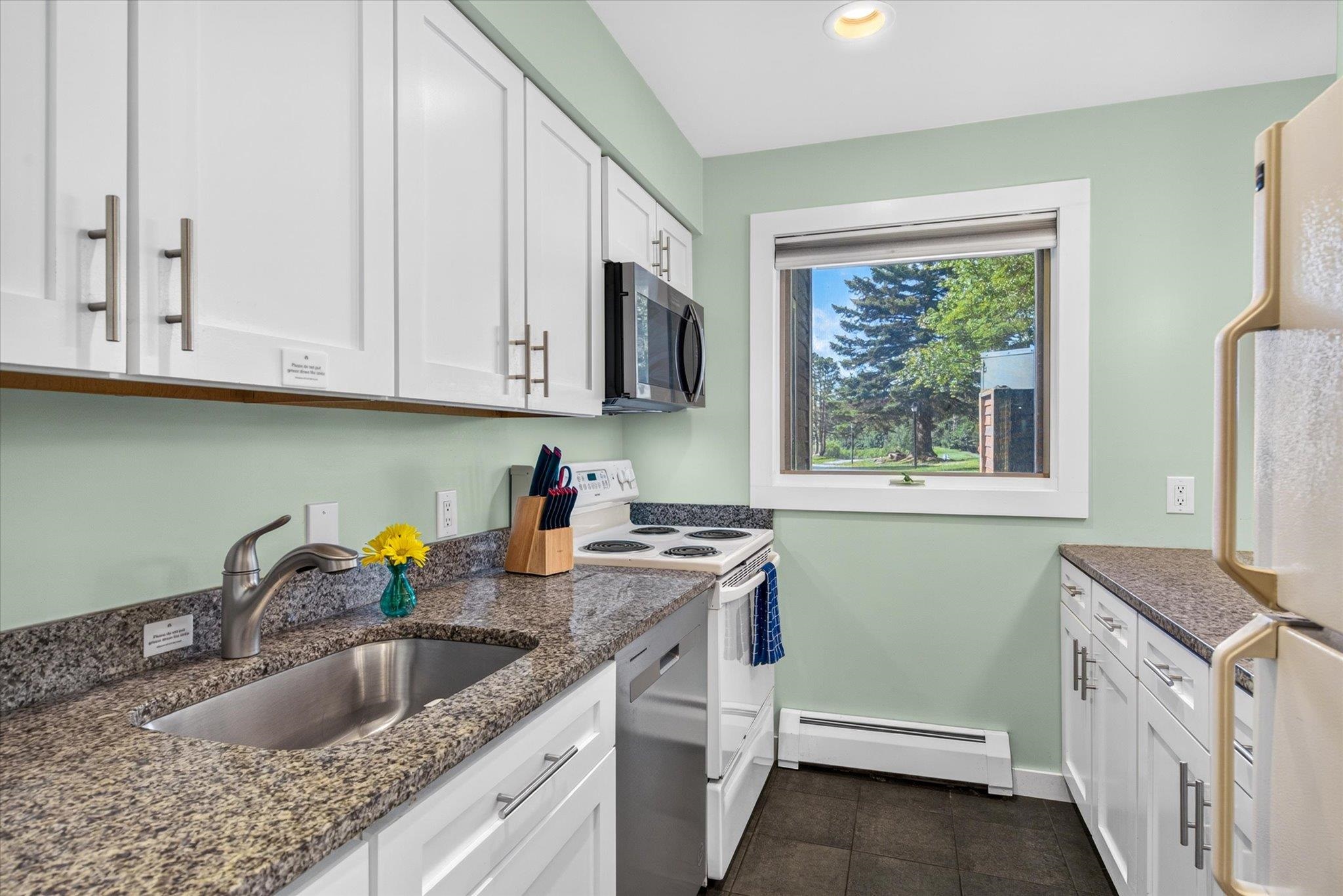 530 East Mountain Road, Unit 63 Killington, VT 05751 - Photo 14 of 27 Gallery Image 14