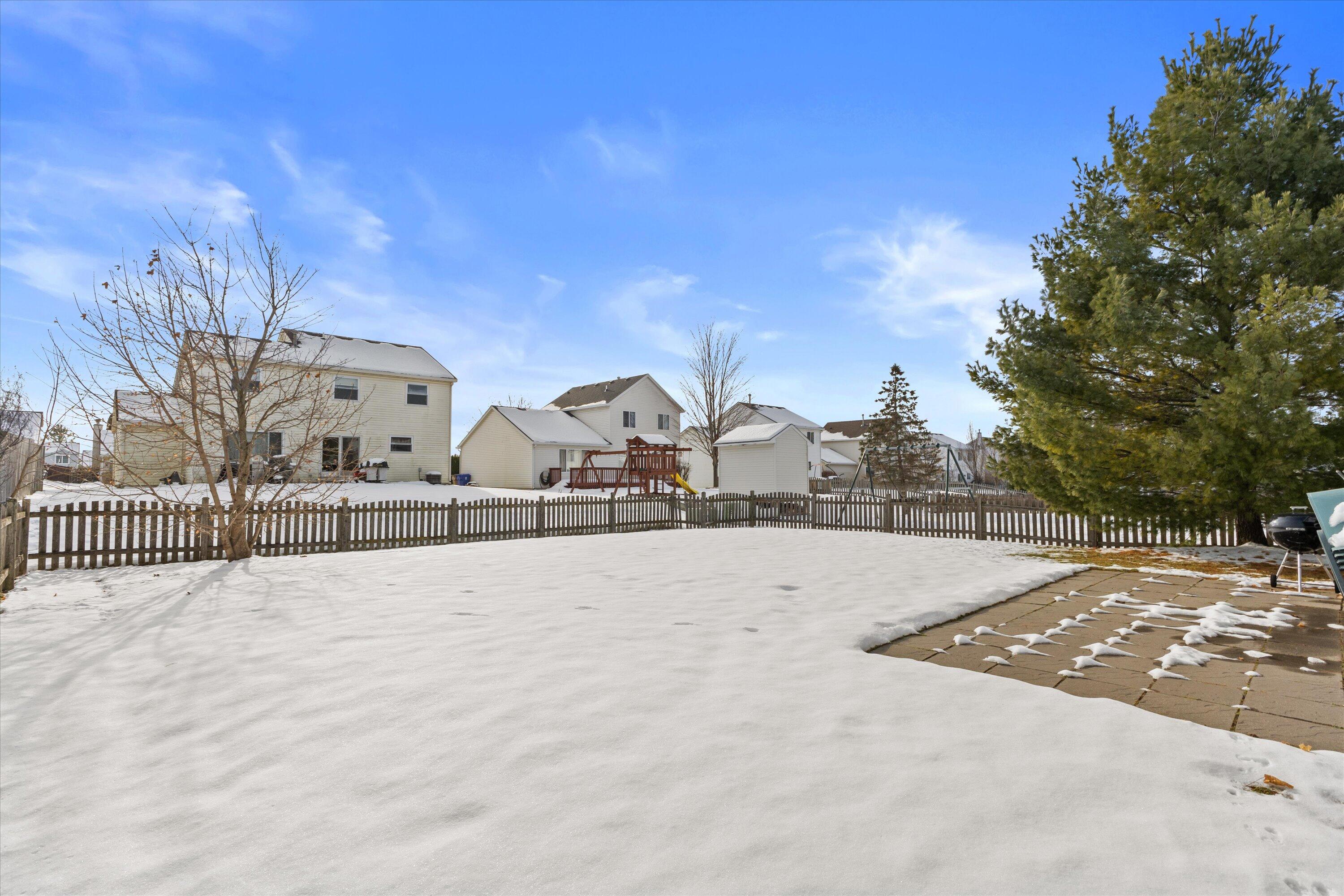 10011 68th Street Kenosha, WI 53142 - Photo 26 of 33 backyard